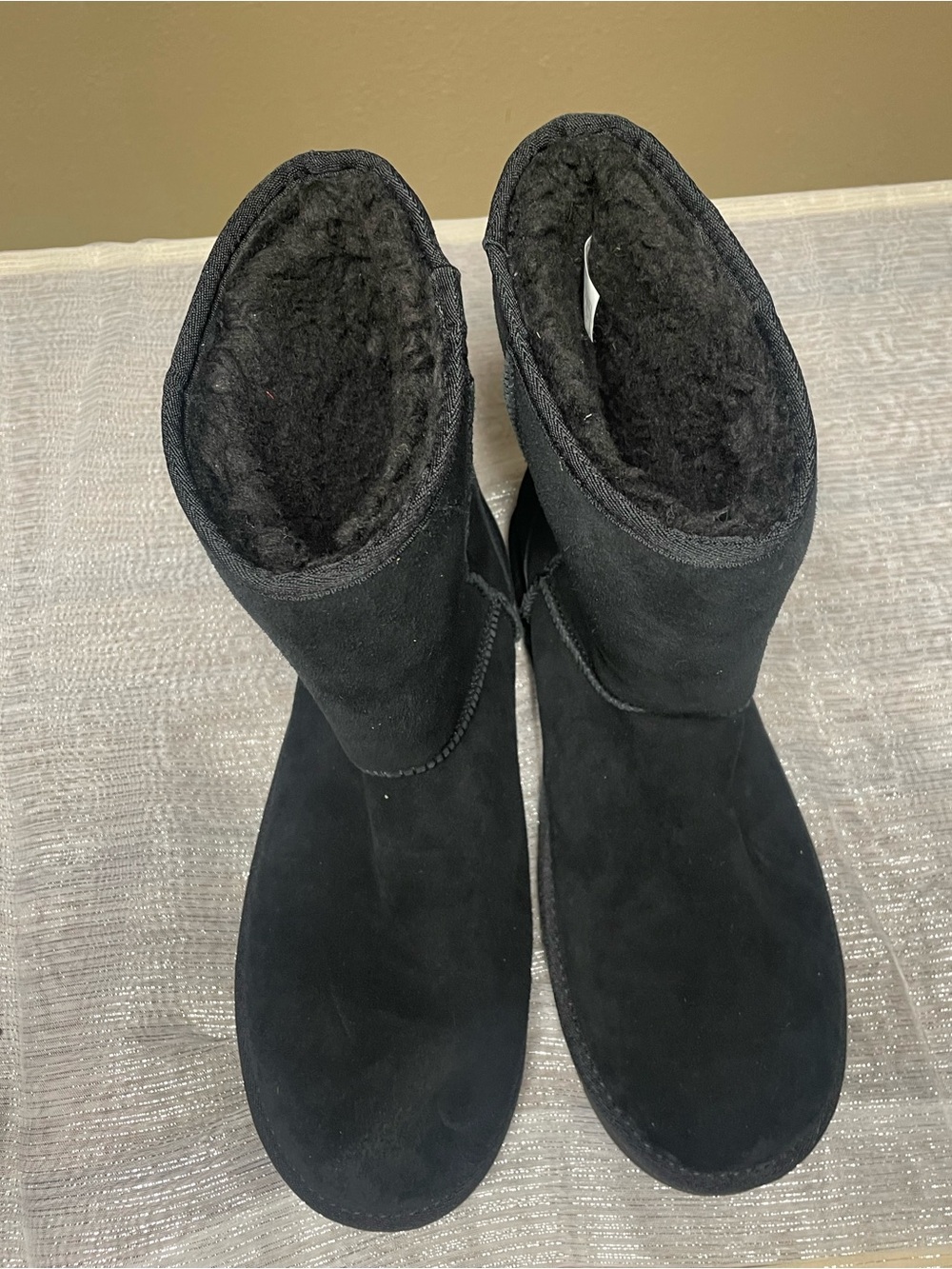 Women’s Kookaburra Black Suede Winter Boots with Plush Lining